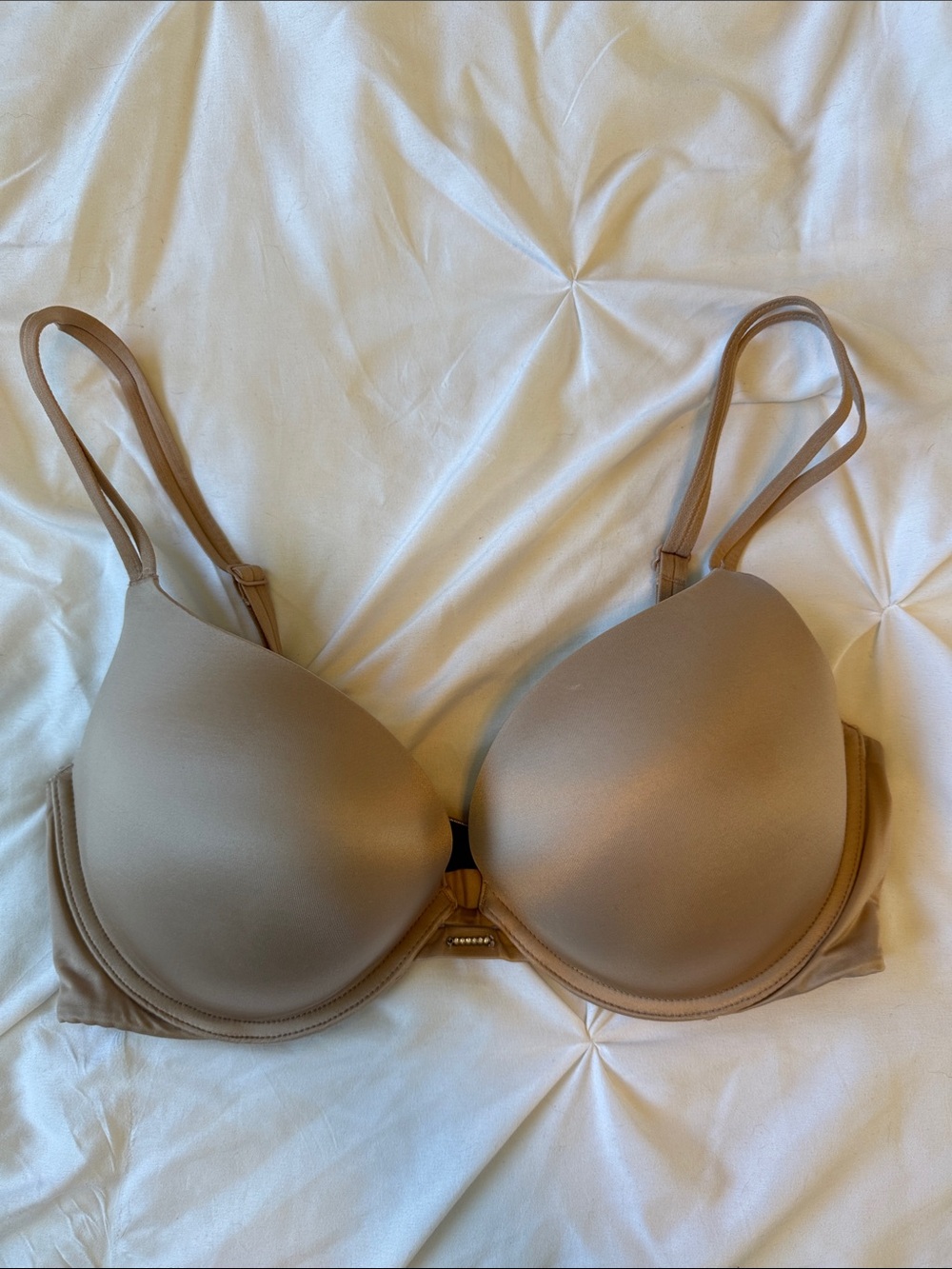 Victoria’s Secret BS Tonal Nude Underwire Very Sexy Push Up Bra 34D
